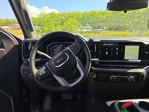 Used 2025 GMC Sierra 1500 Elevation AWD/4WD image 17