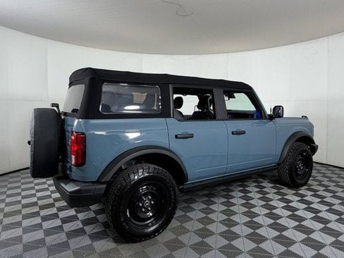 Used 2023 Ford Bronco Black Diamond image 4