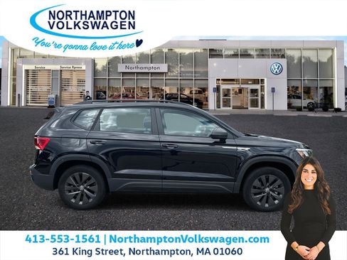 Used 2022 Volkswagen Taos S image 2