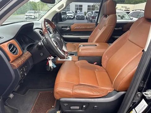 Used 2019 Toyota Tundra 1794 Edition AWD/4WD image 9