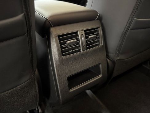 New 2026 Mitsubishi Outlander SE image 22