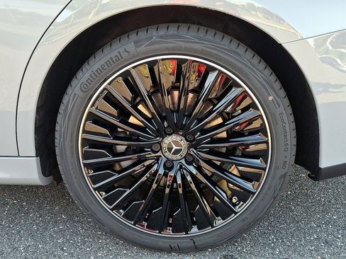 New 2026 Mercedes-Benz E 350 4MATIC Sedan image 5