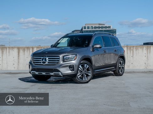 Certified 2026 Mercedes-Benz GLB 250 4MATIC image 1