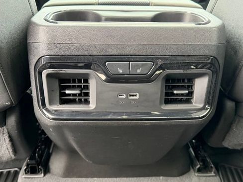 Used 2024 Chevrolet Silverado 2500 ZR2 w/ Technology Package AWD/4WD image 26
