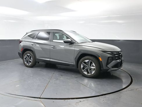 Used 2026 Hyundai Tucson SEL Plus AWD/4WD image 4