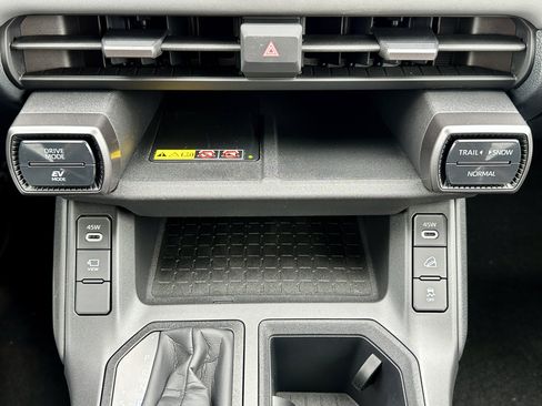 New 2026 Toyota RAV4 FWD image 31