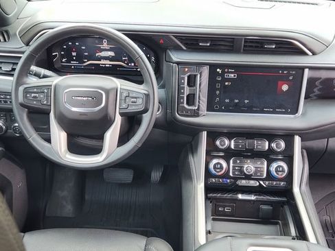Used 2023 GMC Yukon Denali w/ LPO, Floor Liner Package AWD/4WD image 27