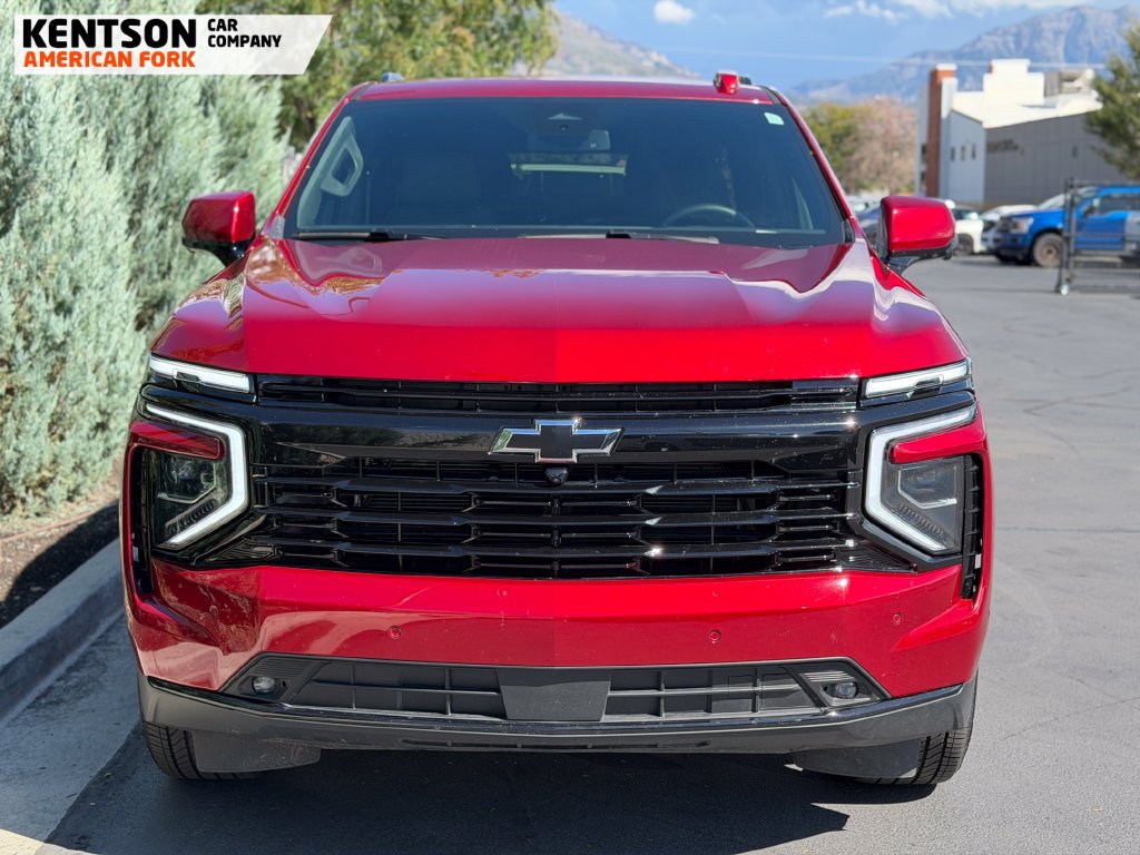 Used 2026 Chevrolet Suburban RST AWD/4WD image 2