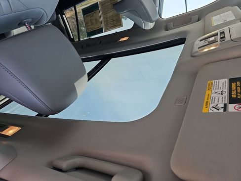 Used 2021 Toyota Highlander Platinum image 35