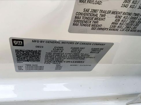 Used 2024 Chevrolet Silverado 2500 LT AWD/4WD image 33