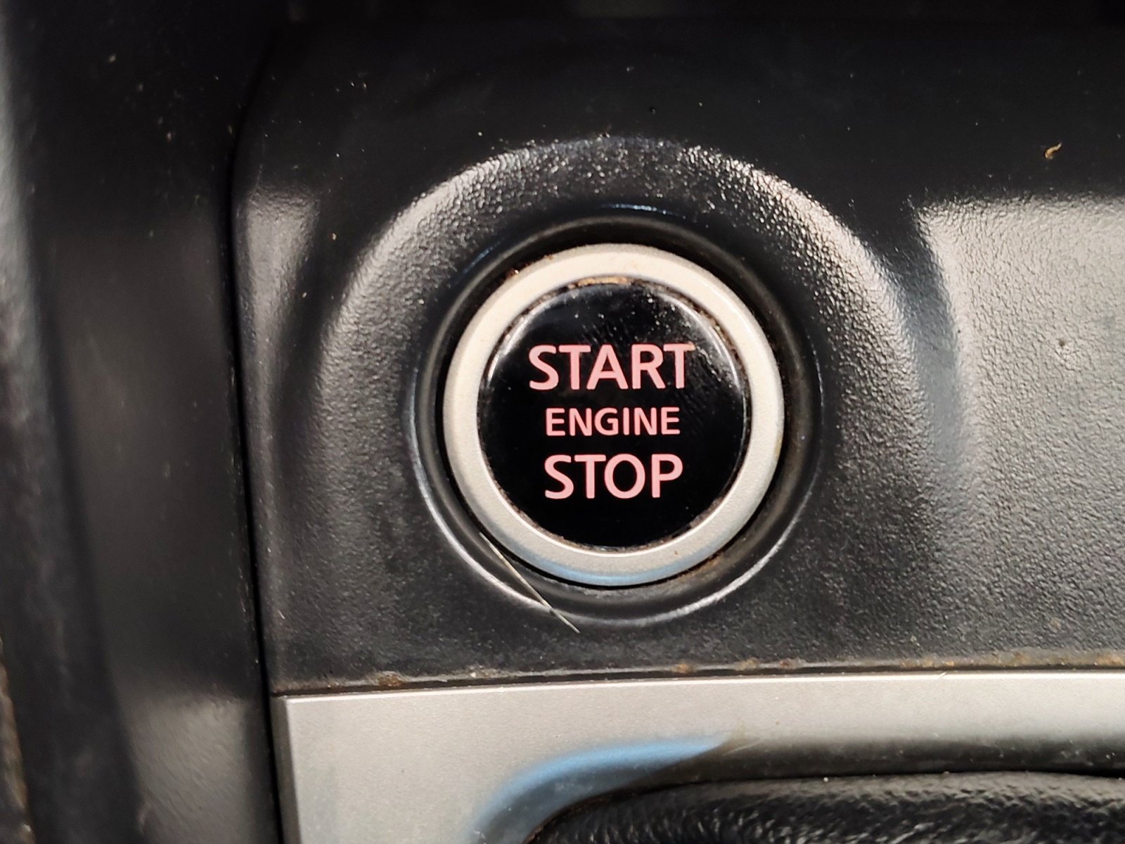 Used 2021 Nissan Versa S FWD image 30