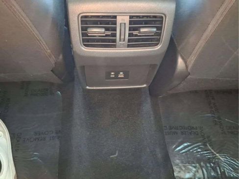 Certified 2023 Nissan Rogue SV image 13