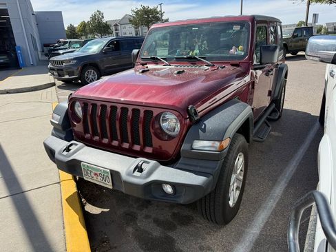 Used 2022 Jeep Wrangler Unlimited Sport AWD/4WD image 1