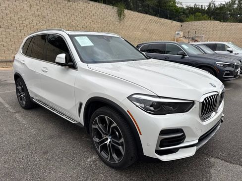 Certified 2023 BMW X5 sDrive40i w/ Luxury Seating Package RWD image 3