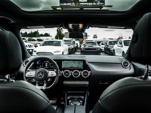 Used 2022 Mercedes-Benz GLA 35 AMG 4MATIC image 26