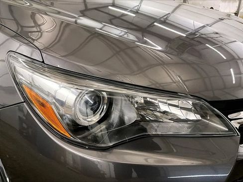 Used 2017 Toyota Camry XSE w/ Moonroof Package FWD image 27