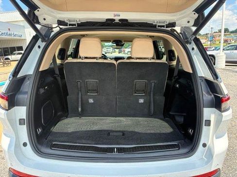 Used 2022 Jeep Grand Cherokee L Limited RWD image 12