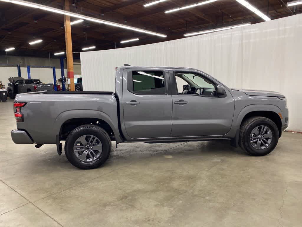 Used 2025 Nissan Frontier SV AWD/4WD image 7