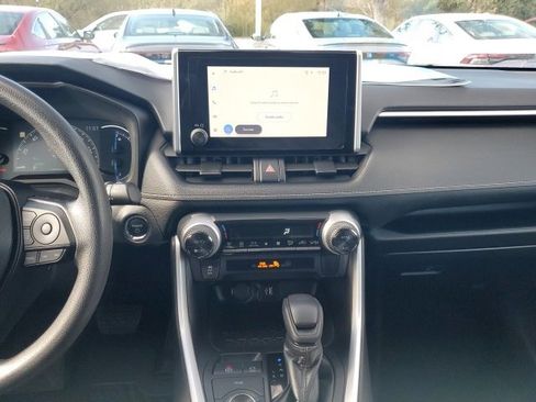 Used 2024 Toyota RAV4 XLE image 21