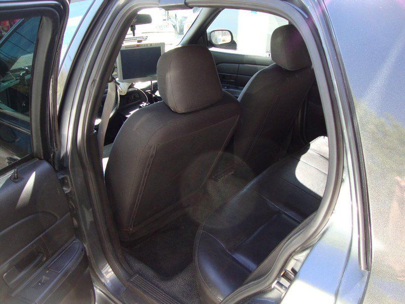Used 2009 Ford Crown Victoria Police Interceptor RWD image 4