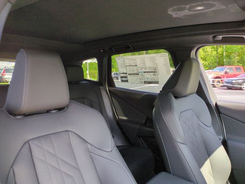 Certified 2025 BMW X3 xDrive30i w/ Premium Package image 31