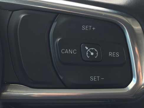 Used 2021 Jeep Wrangler Unlimited Rubicon w/ Cold Weather Group image 27