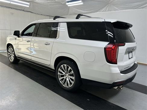 Used 2022 GMC Yukon XL Denali w/ Max Trailering Package image 7