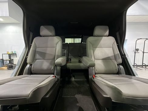 Used 2025 GMC Yukon Elevation w/ Elevation Premium Package AWD/4WD image 27