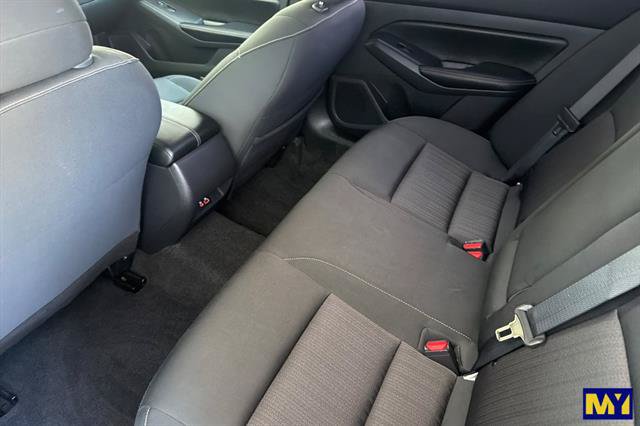 Used 2024 Nissan Altima 2.5 SV FWD image 14