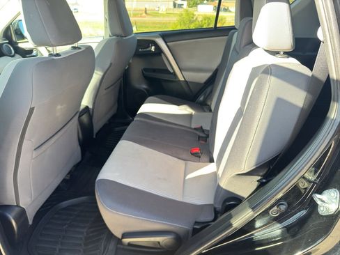 Used 2015 Toyota RAV4 XLE image 12