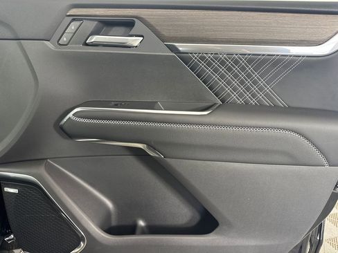 New 2026 GMC Acadia Denali w/ Super Cruise Package image 14