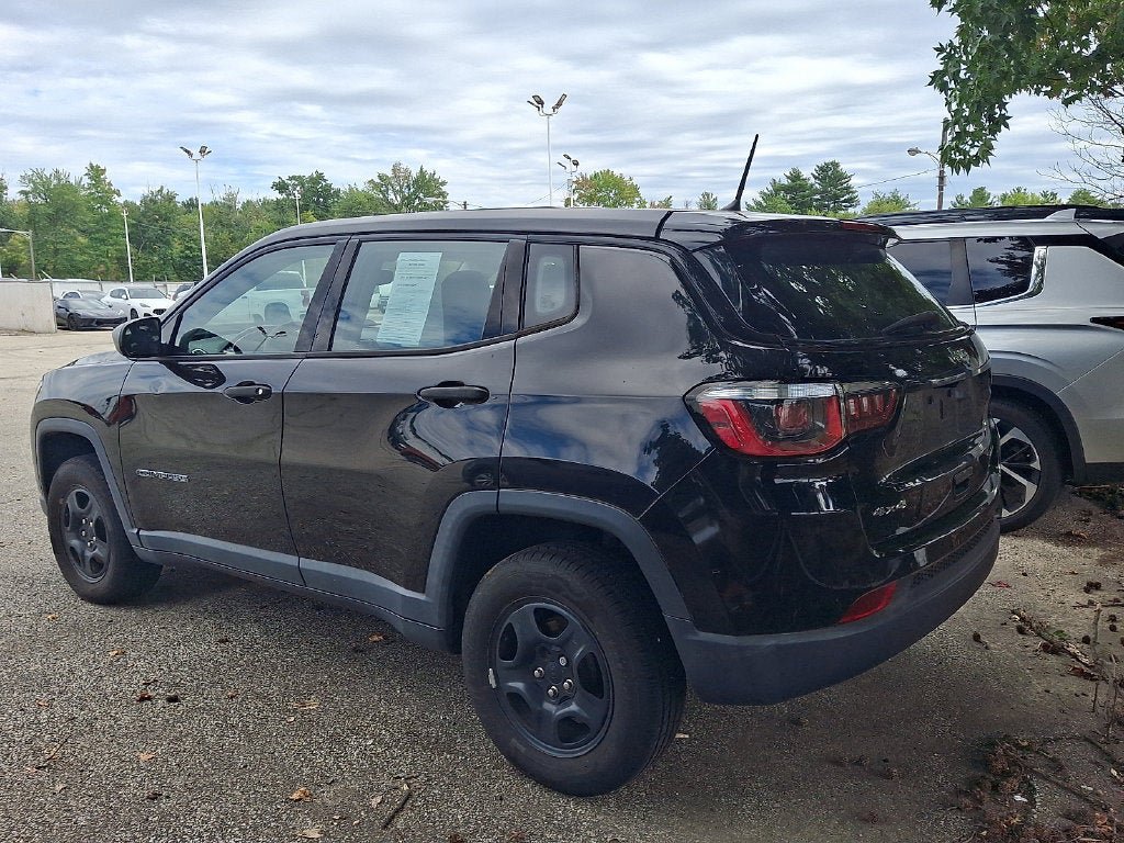 Used 2017 Jeep Compass Sport AWD/4WD image 5