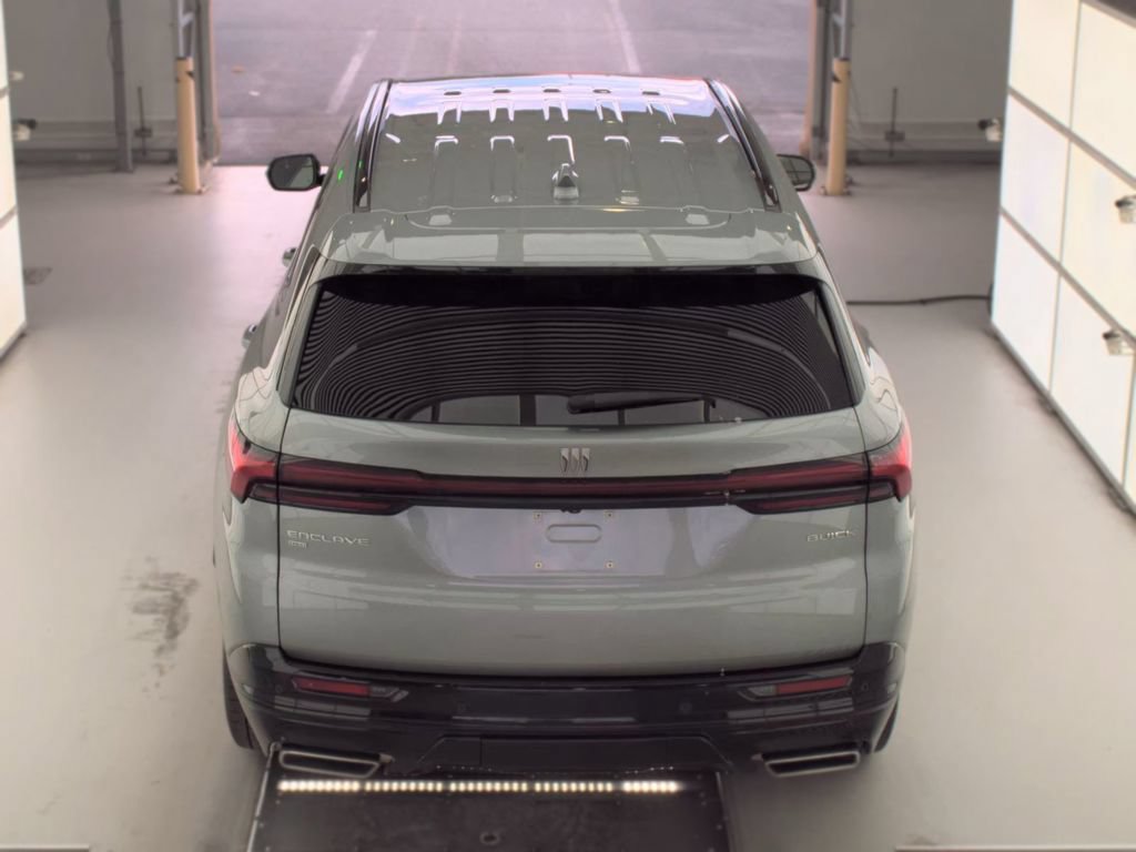 Used 2025 Buick Enclave Sport Touring AWD/4WD image 4