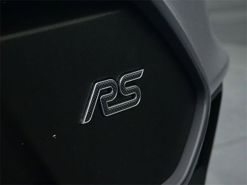Used 2016 Ford Focus RS image 41