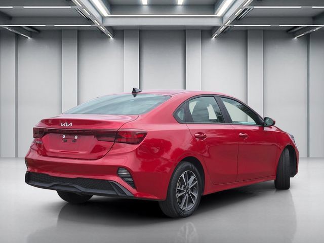 Certified 2024 Kia Forte LXS FWD image 4