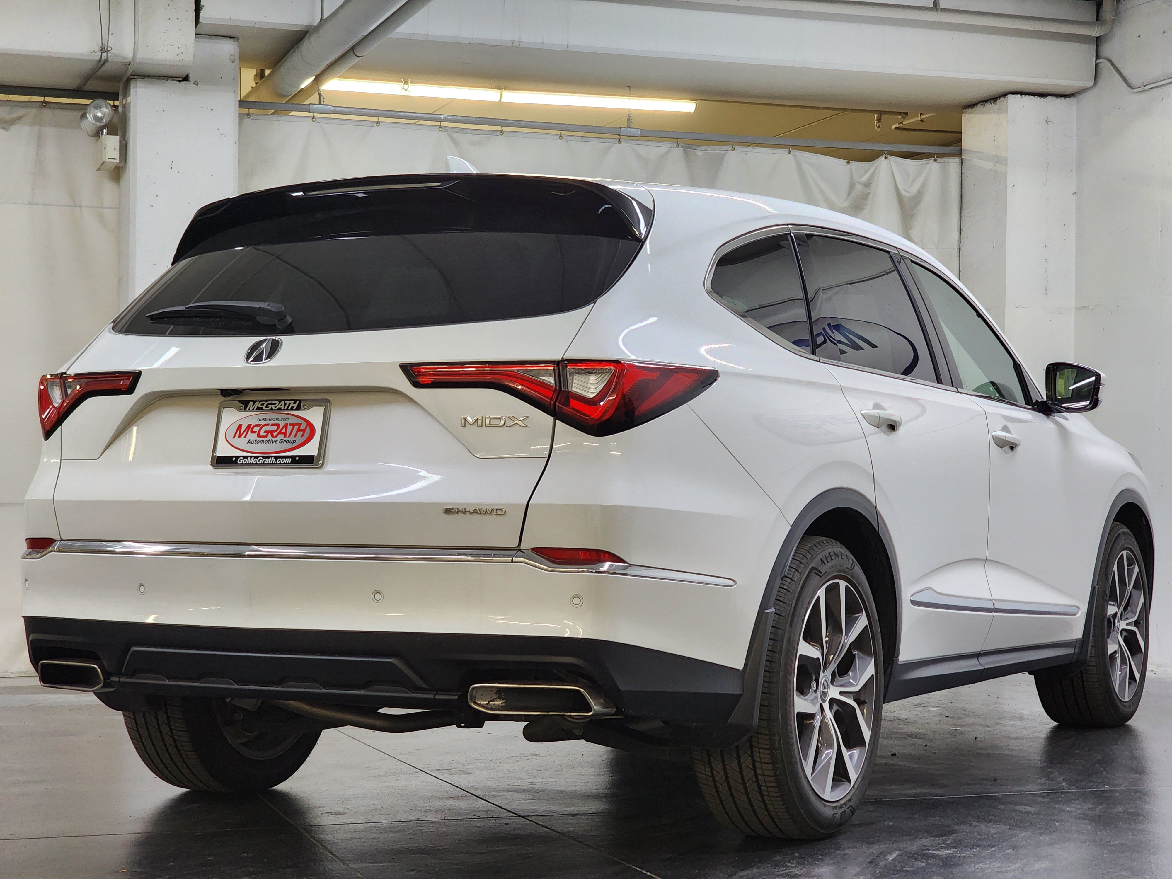 Used 2024 Acura MDX w/ Technology Package AWD/4WD image 6