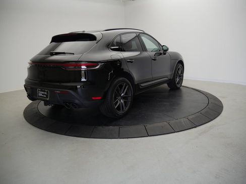 Certified 2023 Porsche Macan Turbo AWD/4WD image 7