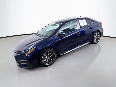 Certified 2022 Toyota Corolla SE FWD image 3