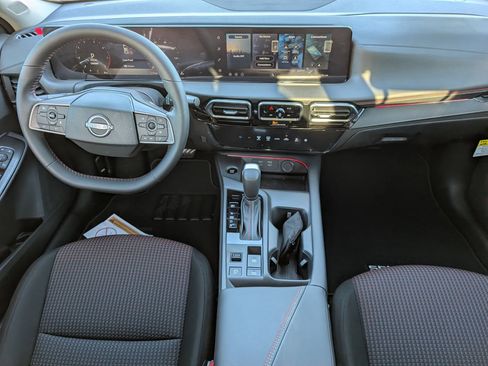 New 2026 Nissan Sentra SR FWD image 8