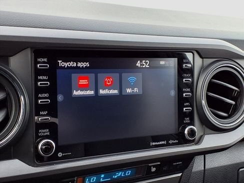 Used 2022 Toyota Tacoma TRD Off-Road image 21