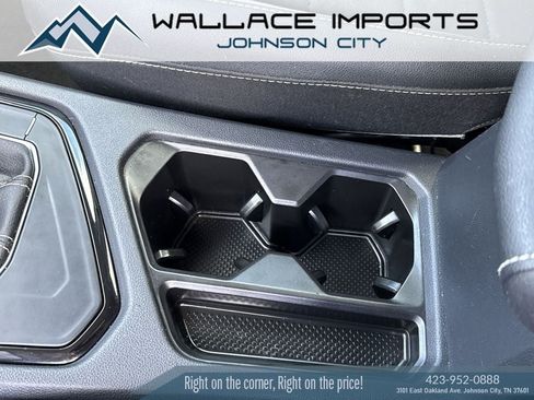 Used 2023 Volkswagen Taos SE FWD image 18