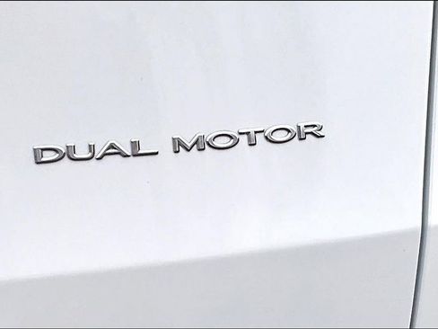 Used 2026 Tesla Model Y AWD image 8