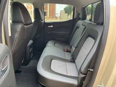 Used 2022 Chevrolet Colorado Z71 RWD image 17