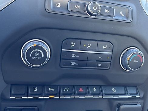 Used 2025 Chevrolet Silverado 2500 Custom w/ Custom Value Package image 37