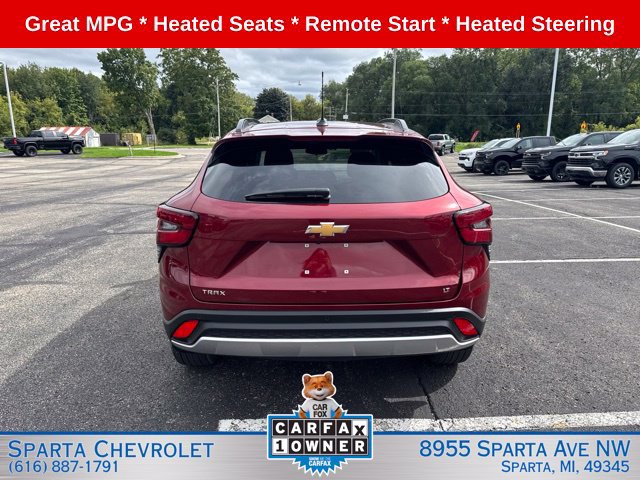 Used 2025 Chevrolet Trax LT w/ Driver Confidence Package FWD image 4