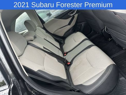 Used 2021 Subaru Forester Premium AWD/4WD image 23