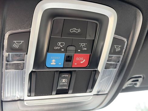 Used 2026 RAM 1500 Big Horn AWD/4WD image 17