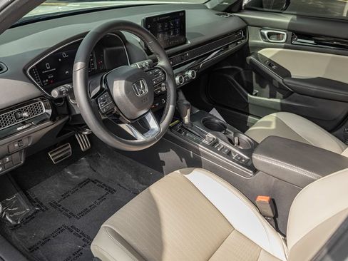 Used 2023 Honda Civic Sport Touring image 14