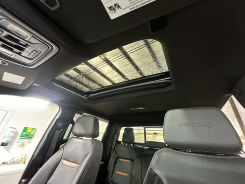 Used 2024 GMC Sierra 2500 AT4 w/ AT4 Premium Plus Package image 20