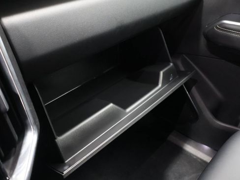 Used 2024 GMC Acadia Elevation image 34